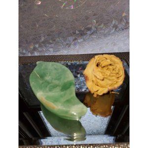 4 1/4 Flourite Petal carved bowl